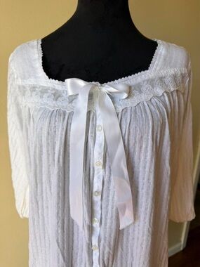White cotton bow front  nightgown western boho dress 
Eileen west size small